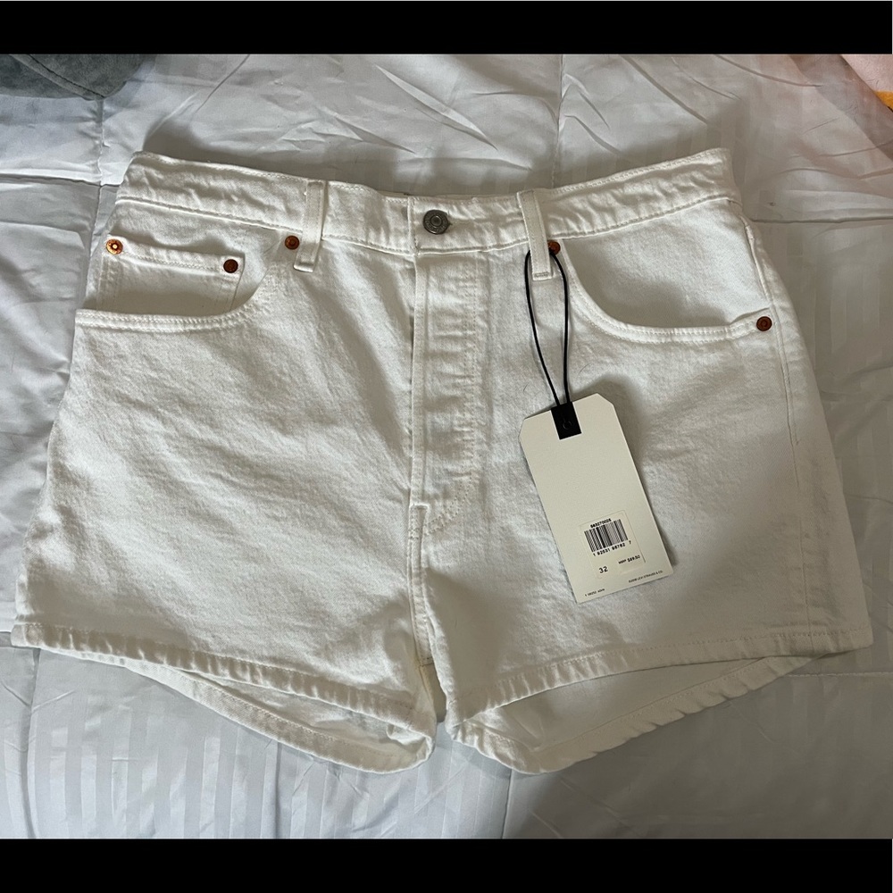 Levi High-Rise Shorts